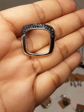 925 genuine black spinel ring.